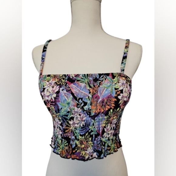 Hippie Rose Black Floral Cropped Tank Women's Size Small NWT - Picture 1 of 8